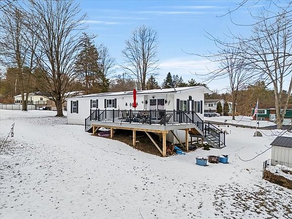 2nd image of 49 Shady Hill Rd