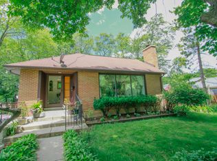310 E Maple Ave, Mundelein, IL