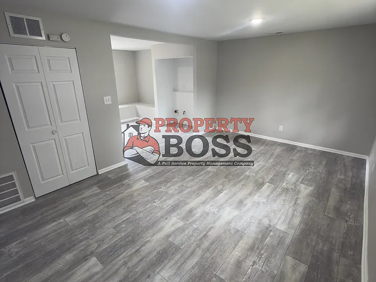 3985 Grant St — Photo 4