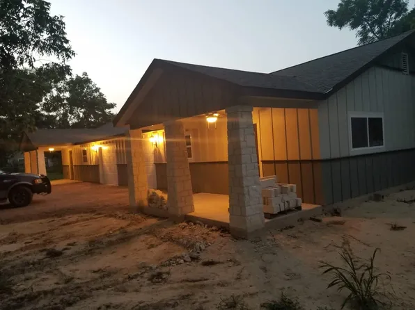 260 Mill Rd #A, Maxwell, TX 78656