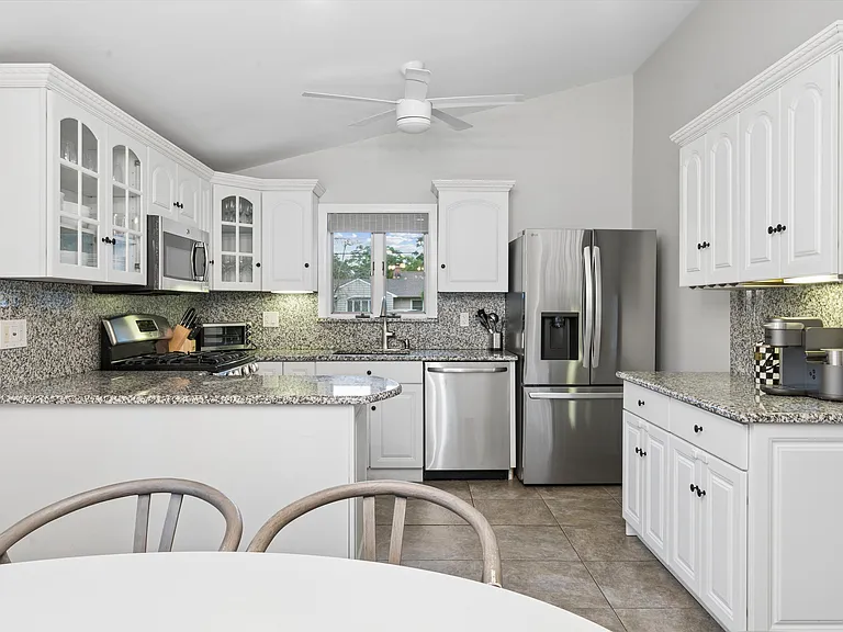 41 Homewood Dr — Photo 5