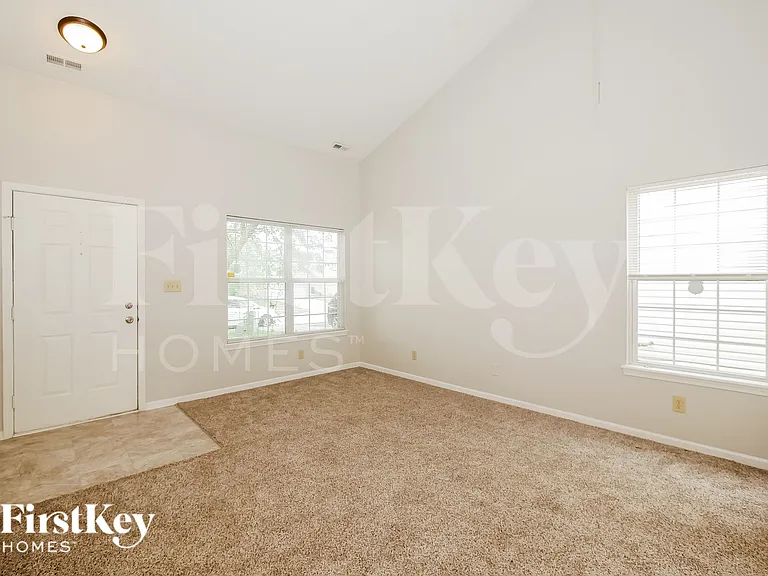 6843 Owls Nest Ct — Photo 5