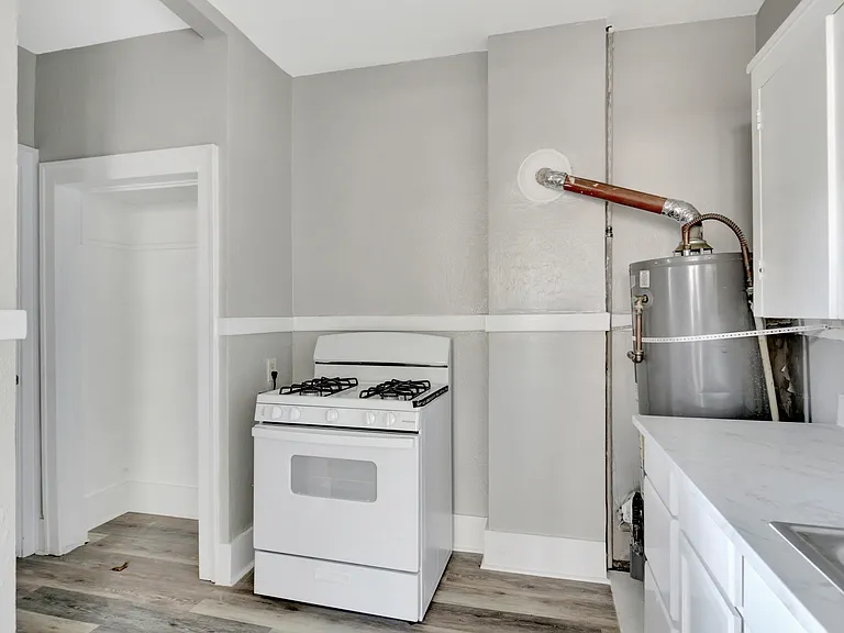 3409 W Markham St — Photo 21