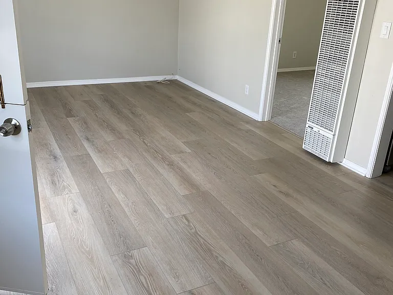 320 1/2 Sapphire Ave #1/2 — Photo 5