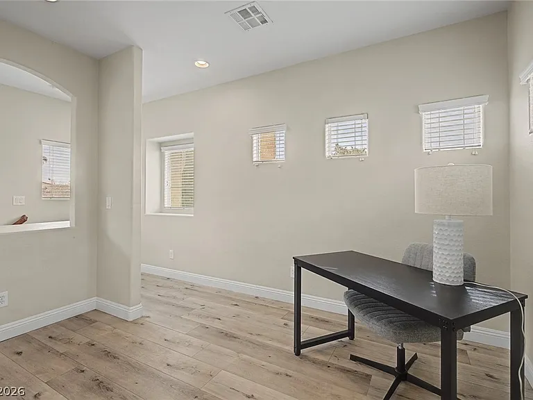 8136 Memory Lake Ave — Photo 18