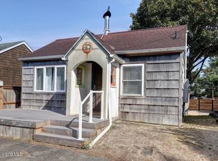 420 13th Ave, Seaside, OR