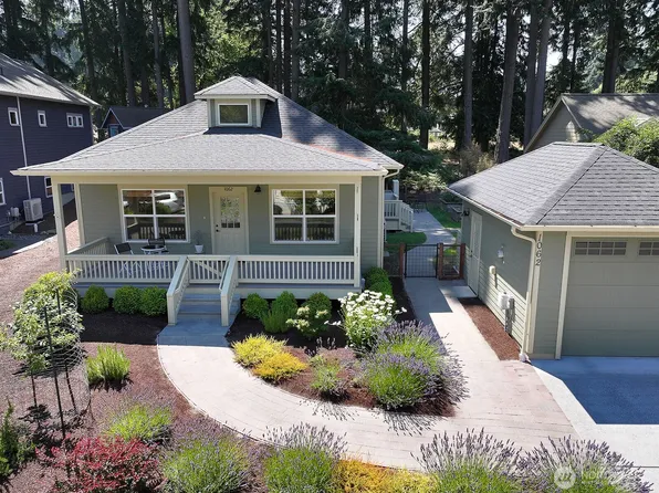 1062 Village Loop, Langley, WA 98260