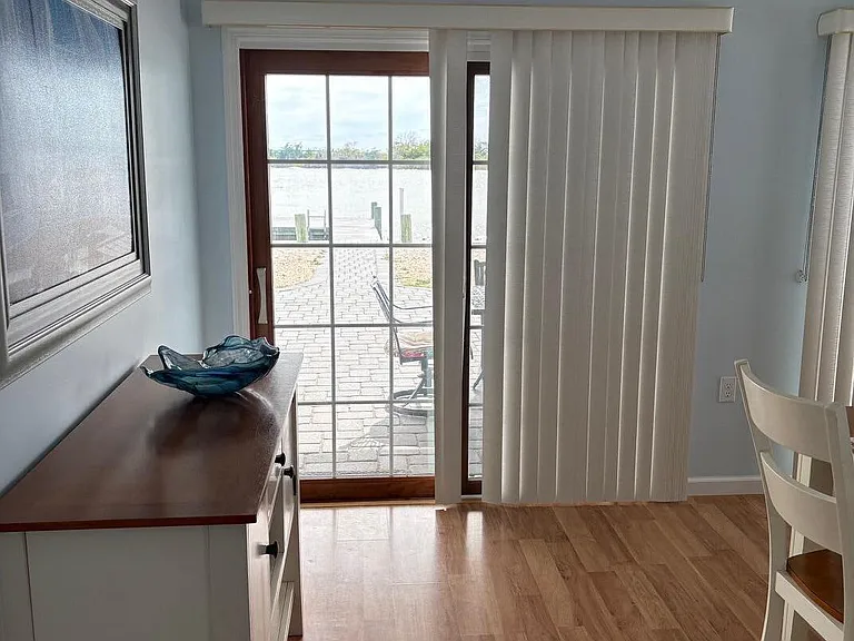 11 Harborside Dr W — Photo 4