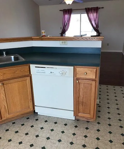 113 Olympic Ct — Photo 12