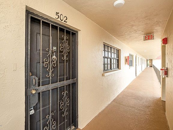 3rd image of 1025 Rockledge Dr APT 502