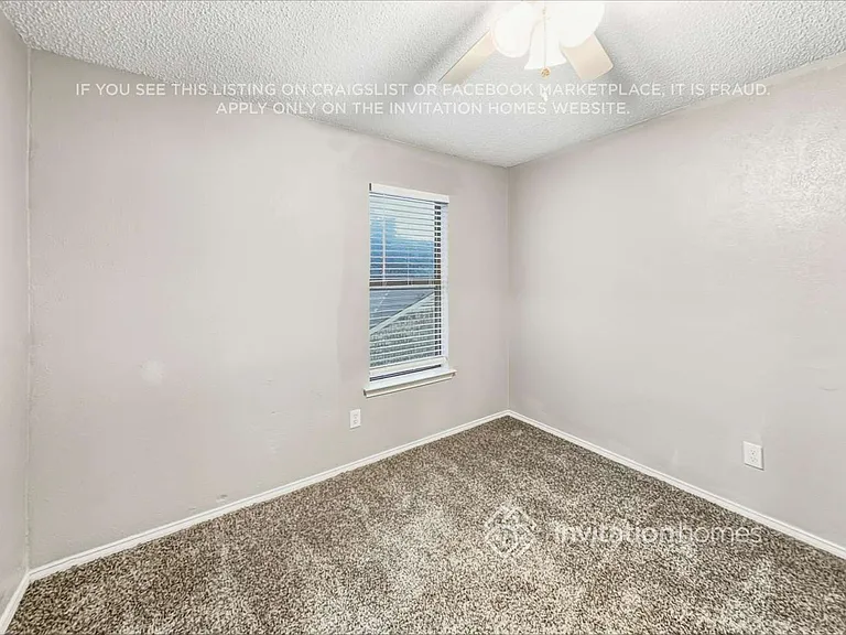 427 Dawn Dr — Photo 13