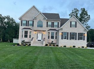 9 Gable Ct, Sicklerville, NJ 08081