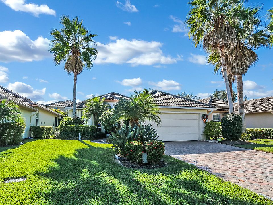 1st image of 583 NW Cherry Oak Way
