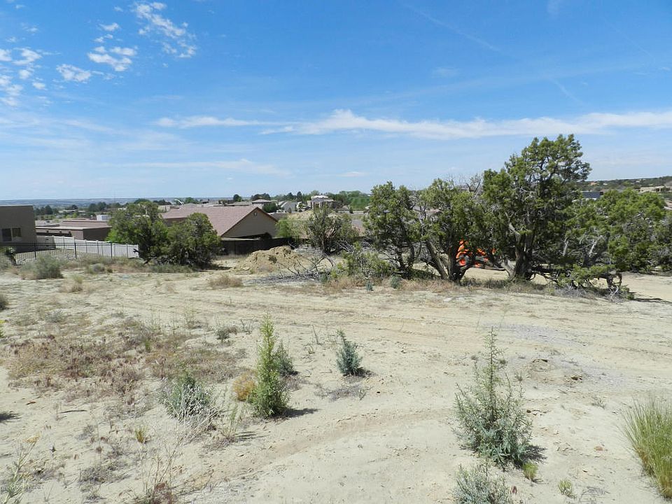 2nd image of 6415 Castle Rock Ct