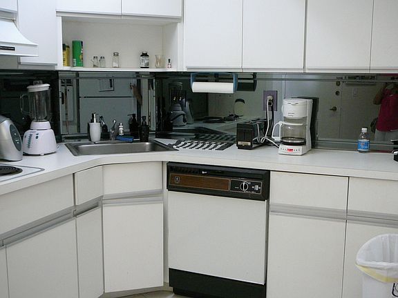  Separate Kitchen