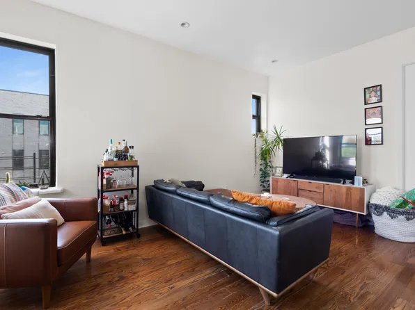 509 Wilson Avenue image 1 of 5