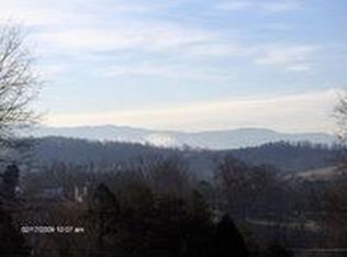 261 Trigonia Rd, Greenback, TN 37742