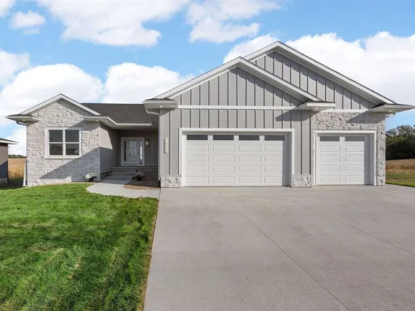 1525 3rd St SW, Mount Vernon, IA 52314