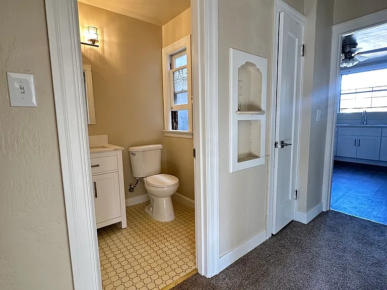 1107 Estudillo St — Photo 5
