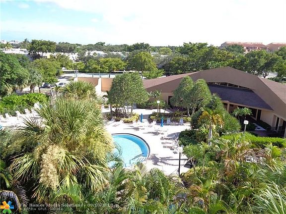 2nd image of 600 Egret Cir APT 7503