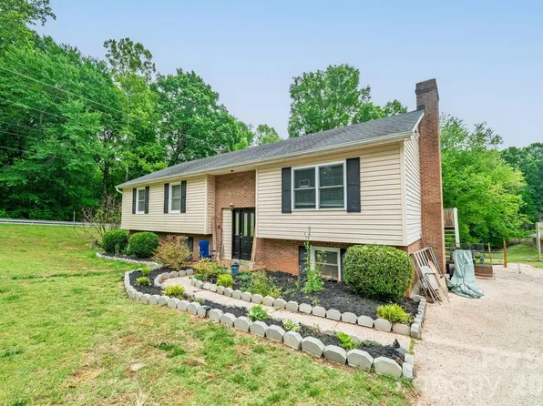 501 Old Farm Rd, Statesville, NC 28625