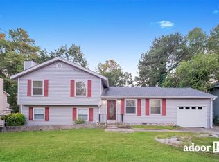 576 Raintree Dr, Jonesboro, GA 30238