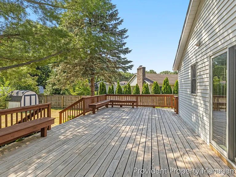 1030 73rd St SE — Photo 36