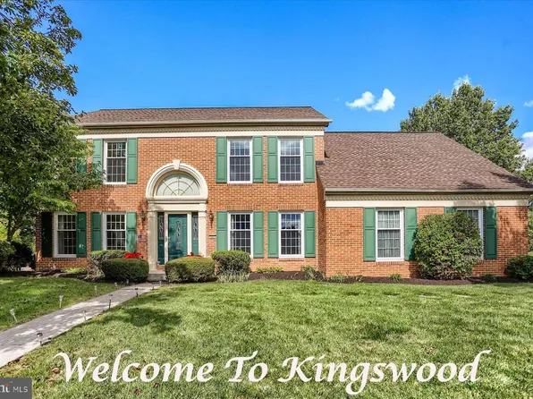 3802 Dorset Dr, Mechanicsburg, PA 17050