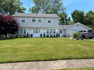 7 Merrill Rd, Marlboro, NJ 07746