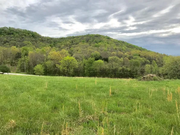 3125 Fort Blount Rd, Hartsville, TN 37074