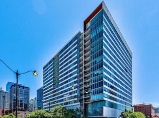 659 W Randolph St APT 810, Chicago, IL 60661