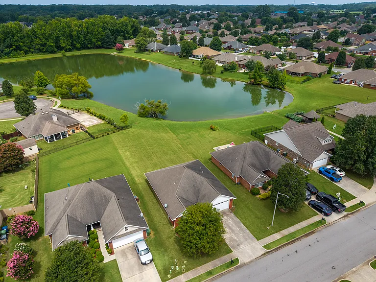 409 Summer Cove Cir NW — Photo 33