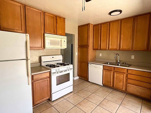 2nd image of 12331-12343 Leona Ln #12333