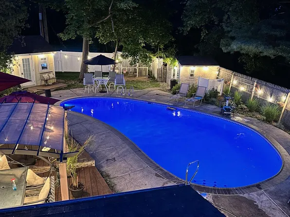157 Old Orchard Rd, Chalfont, PA 18914