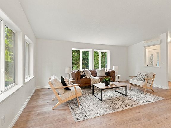 3rd image of 10927 E Halliday Rd