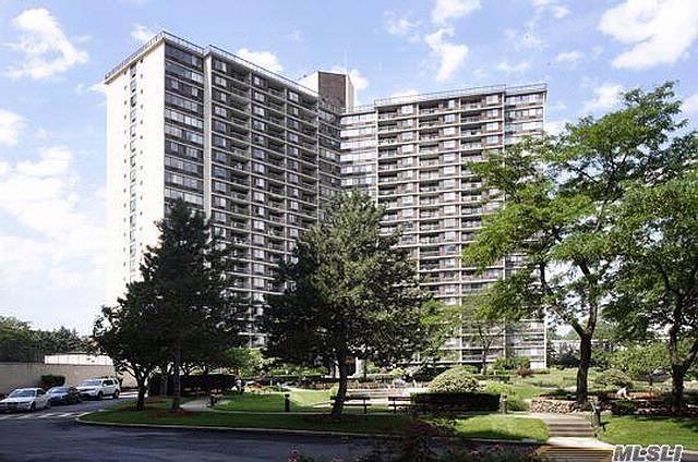 1st image of 2 Bay Club Dr APT 11R