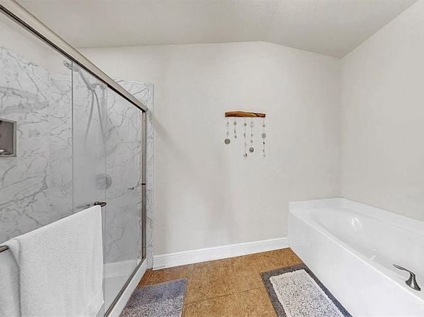 14224 Edinburgh Moor Dr