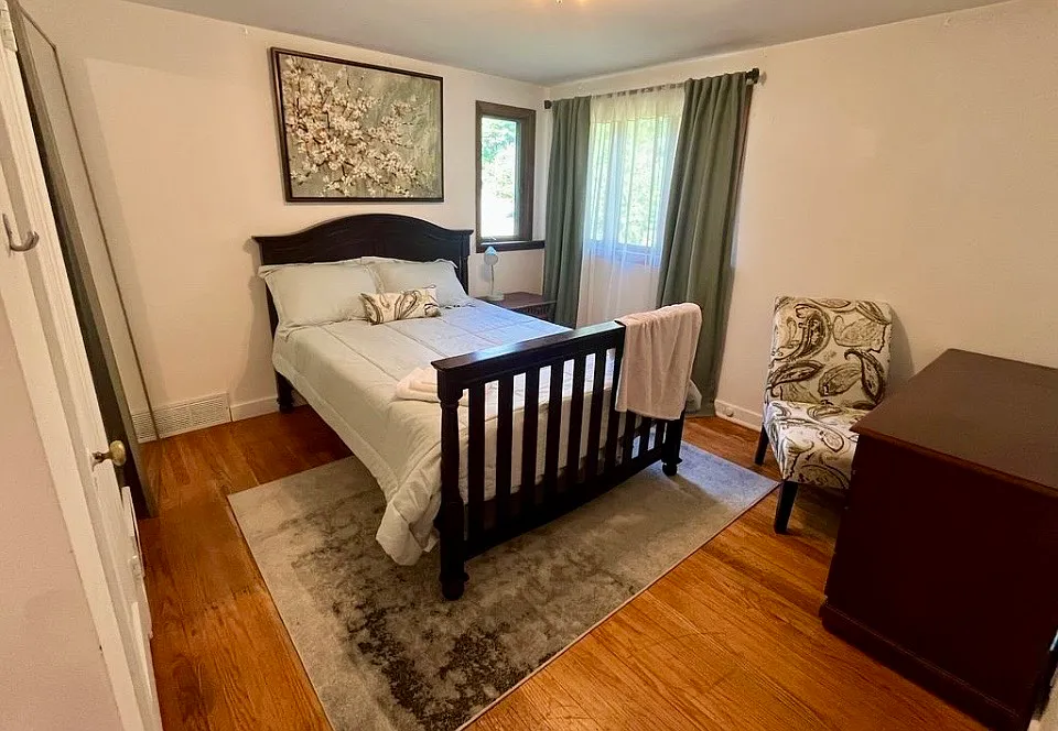 4 bed, 2.5 bath, 1783 sqft, $2,400 — Photo 3