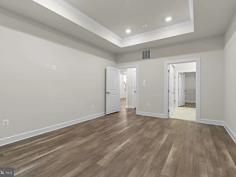 10513 Rossini Ln — Photo 17