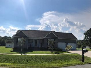 5853 Roland Smith Dr, Gloucester, VA 23061