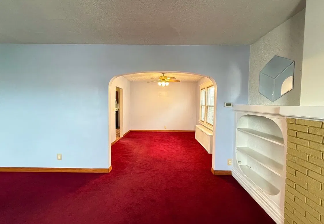 3 bed, $1,325 — Photo 2