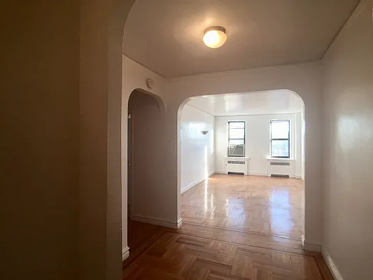 Rented by Sovereign Associates | media 2