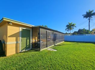 9420 SW 52nd Pl, Cooper City, FL 33328
