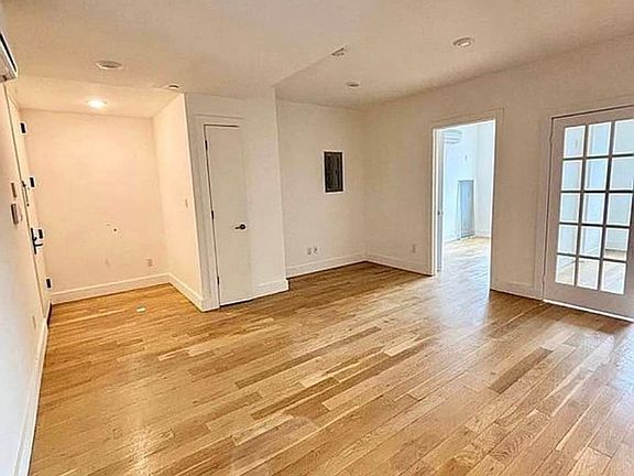 5th image of 200 Linden Blvd #6D