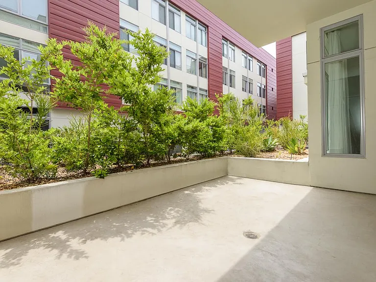 J. Grant Apartments — Photo 28
