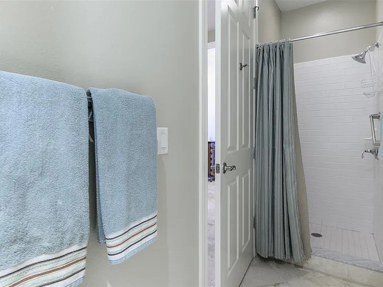 8581 Amberjack Cir #301 — Photo 22