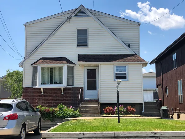 9 Graywood Rd, Pt Washington, NY