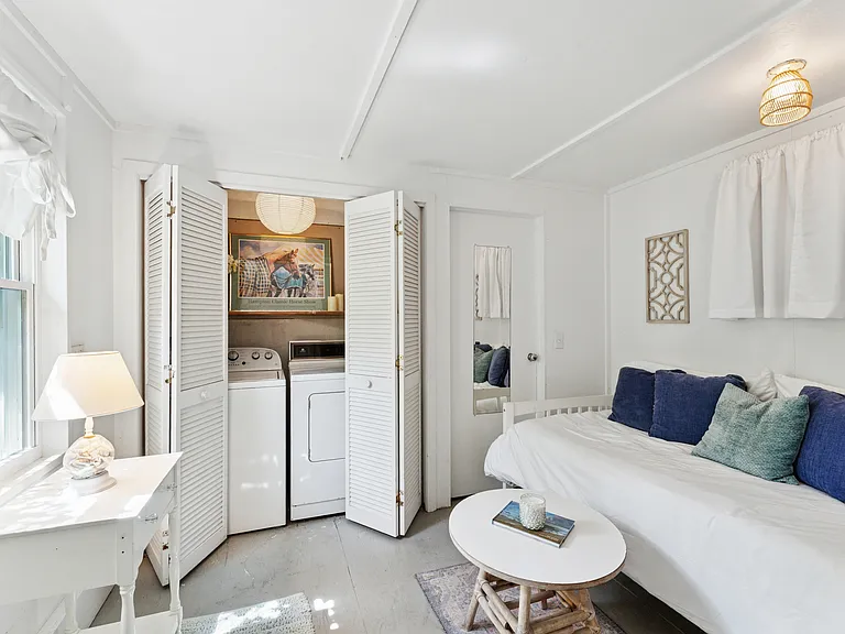 36 Lamb Ave — Photo 14