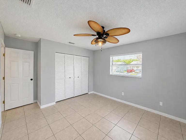 2478 NW Holiday Ct — Photo 10