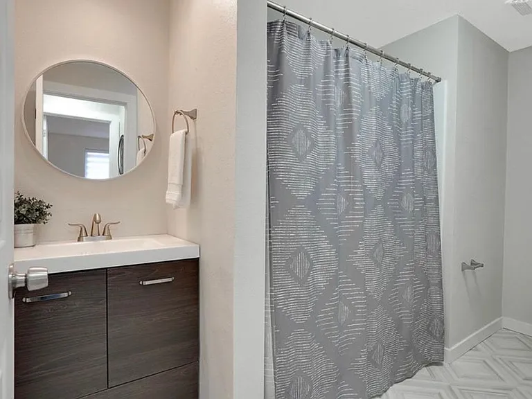 2333 Lee St SE — Photo 15